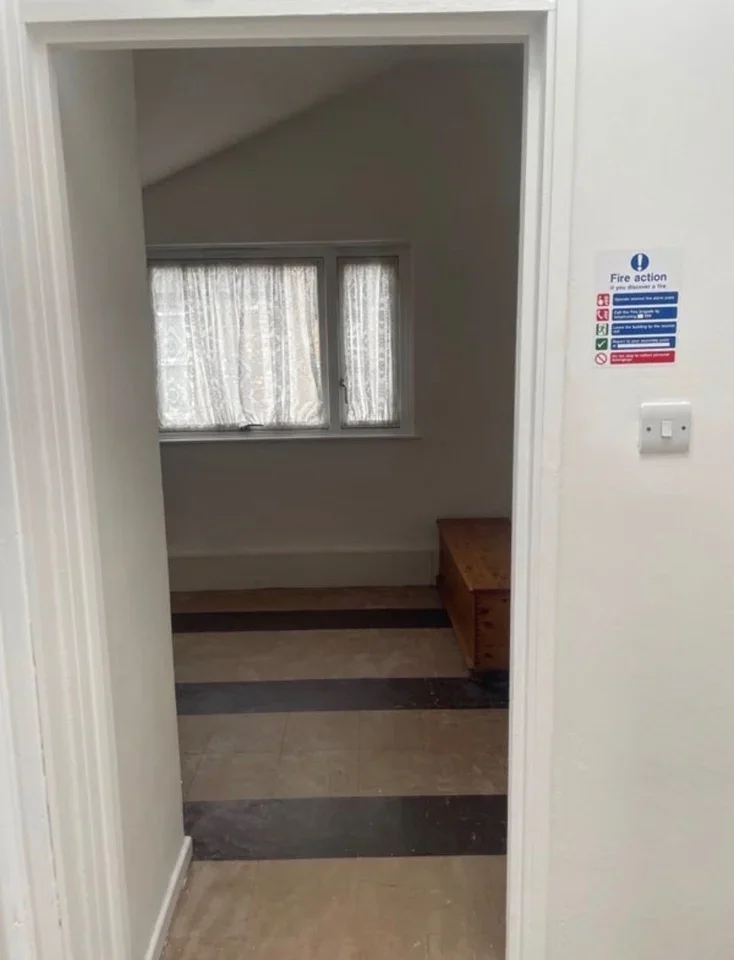 Room Dunelm Grove in Greater London