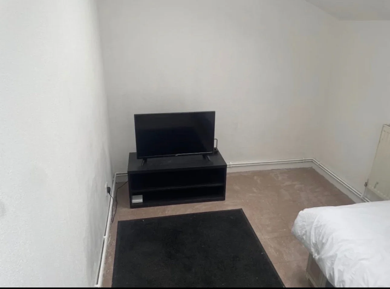 Room Dunelm Grove in Greater London