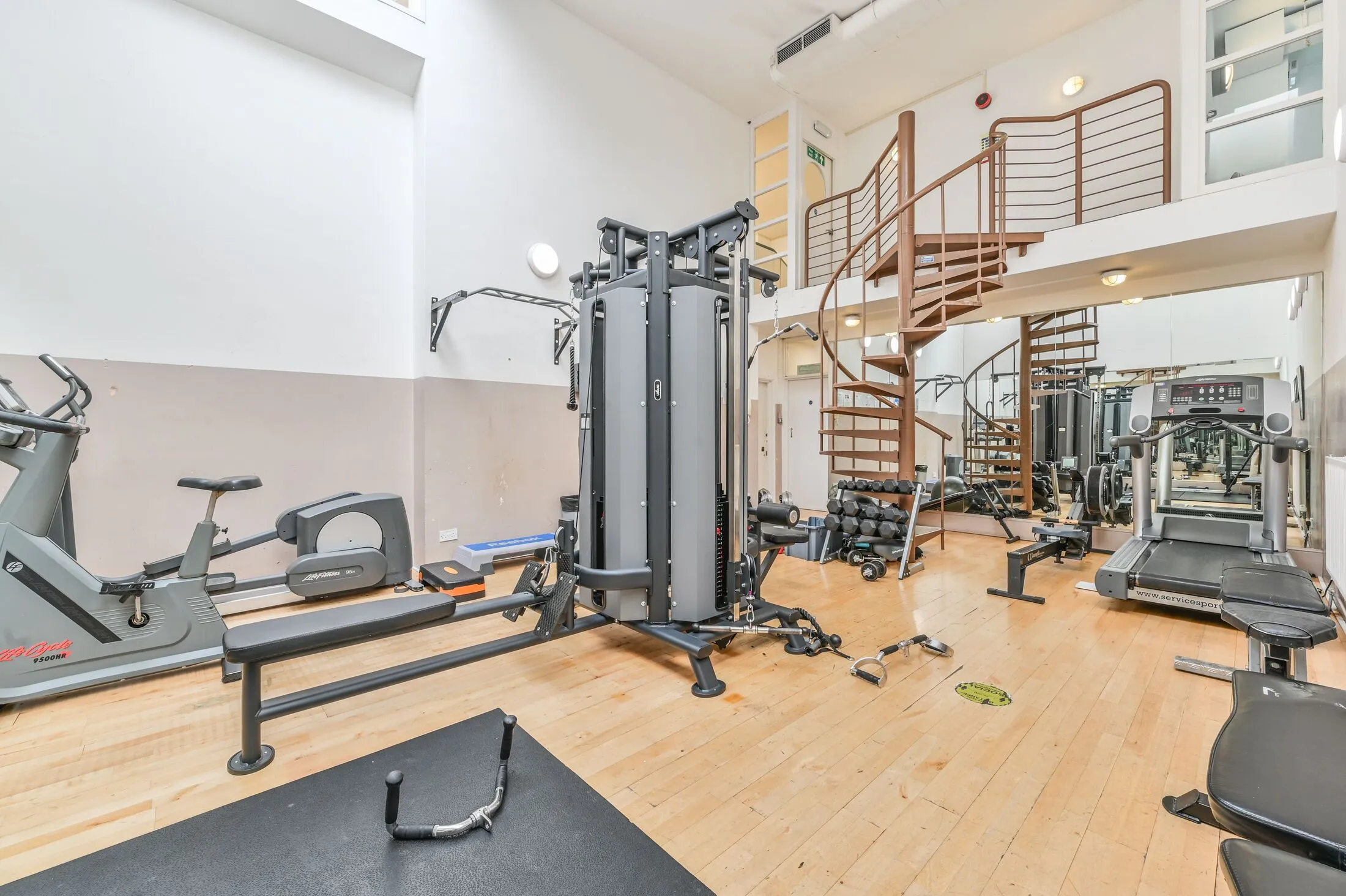 Flat Harpsden Street in Greater London