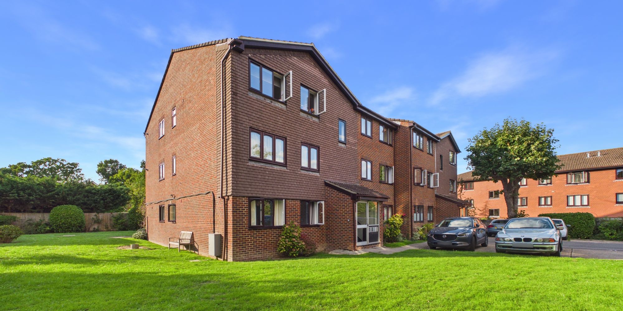 Flat Sullington Hill in Crawley