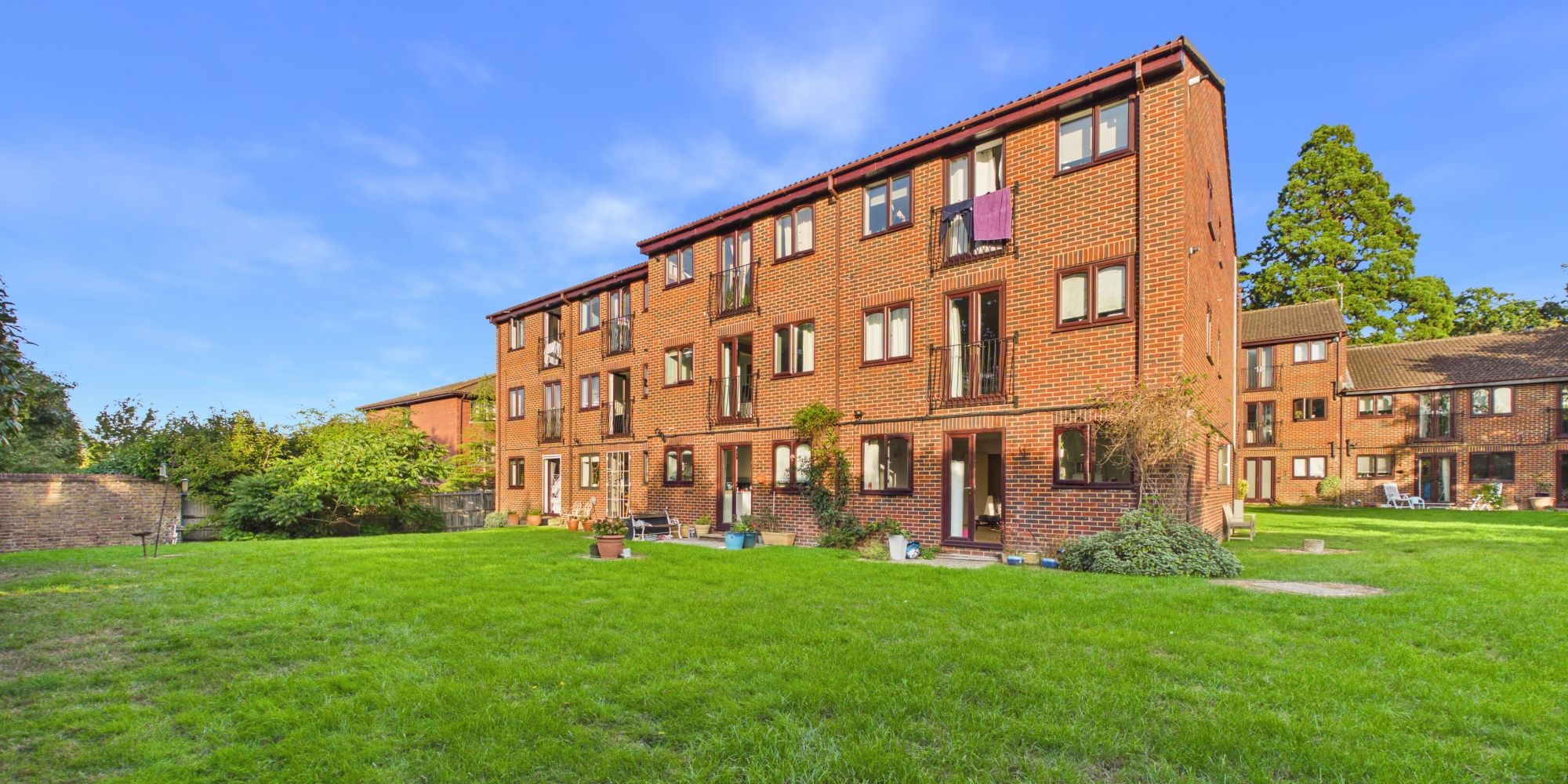 Flat Sullington Hill in Crawley