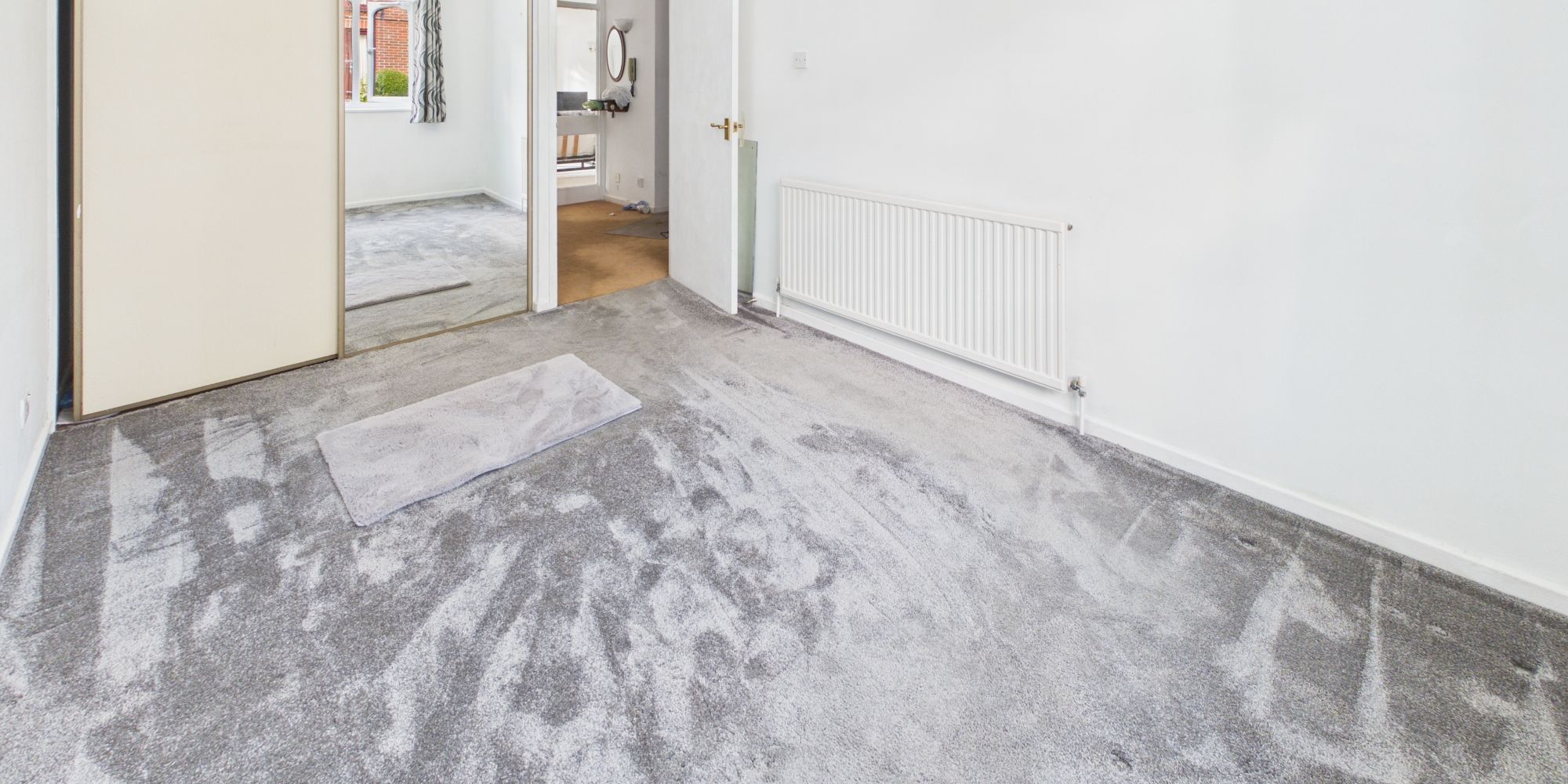 Flat Sullington Hill in Crawley