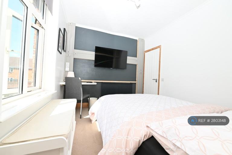 Room Wilmer Road in Eastleigh