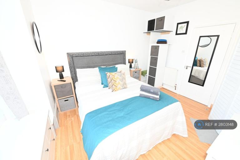 Room Wilmer Road in Eastleigh