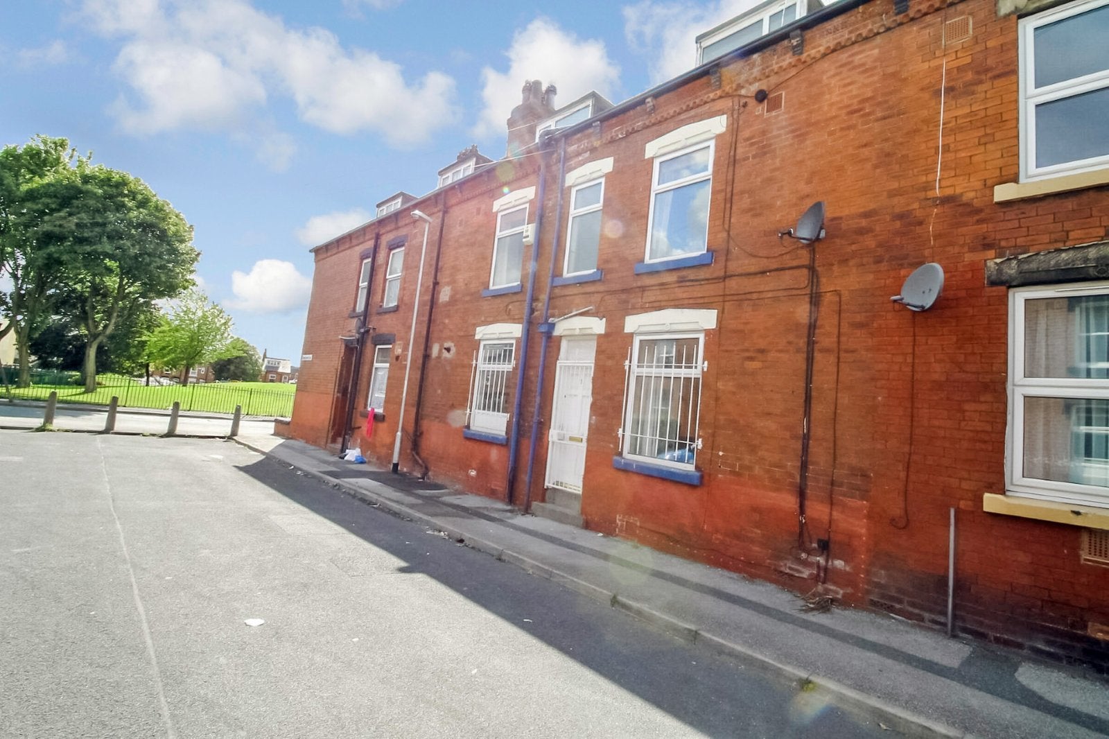 House Spring Grove View in Leeds