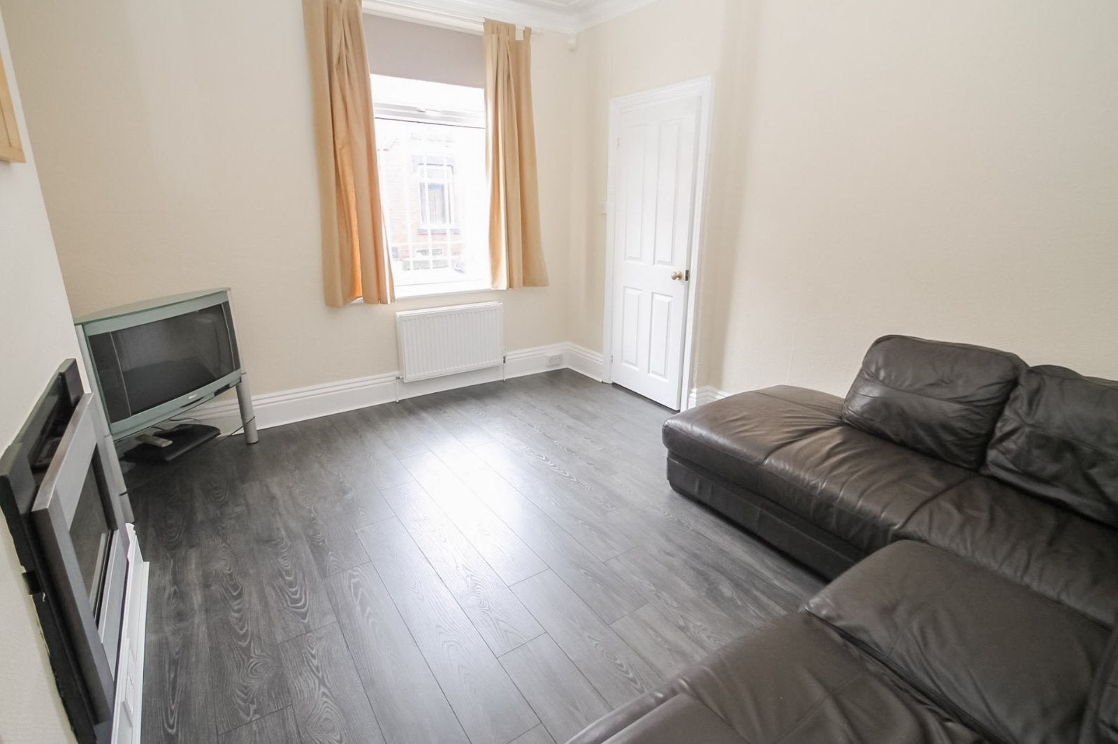 House Spring Grove View in Leeds
