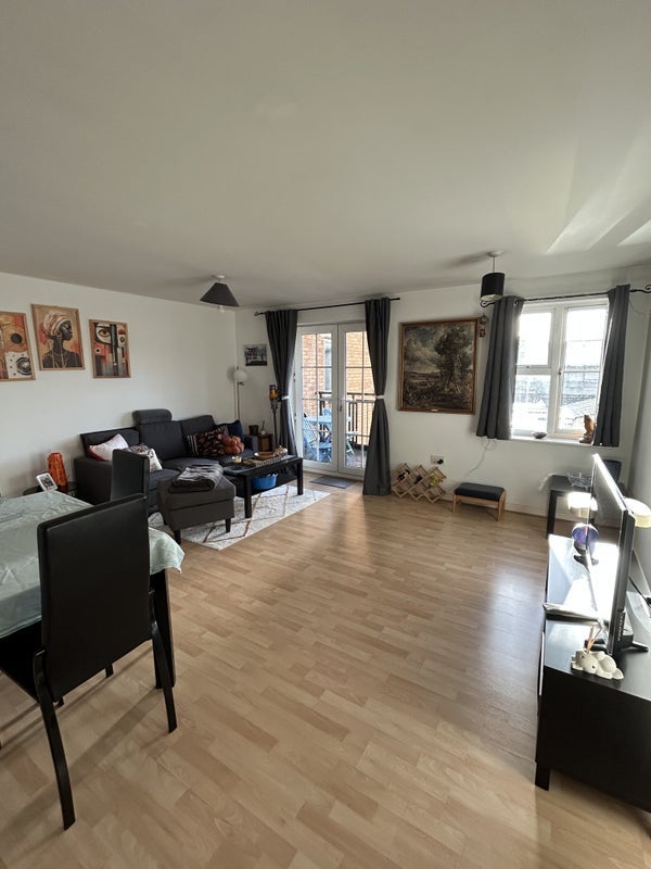 Room Prewett Street in Bristol