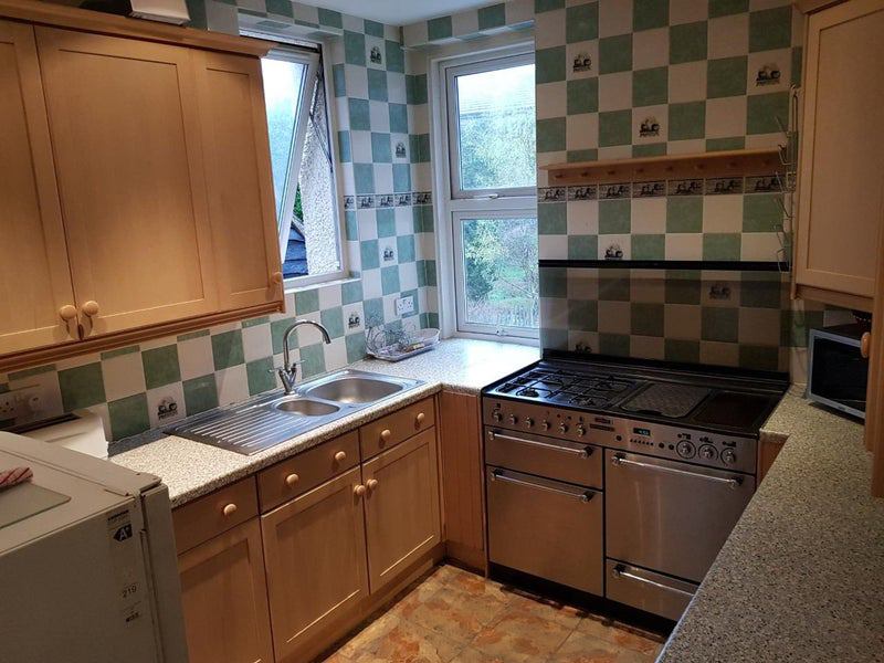 Room Brambledown Road in Greater London
