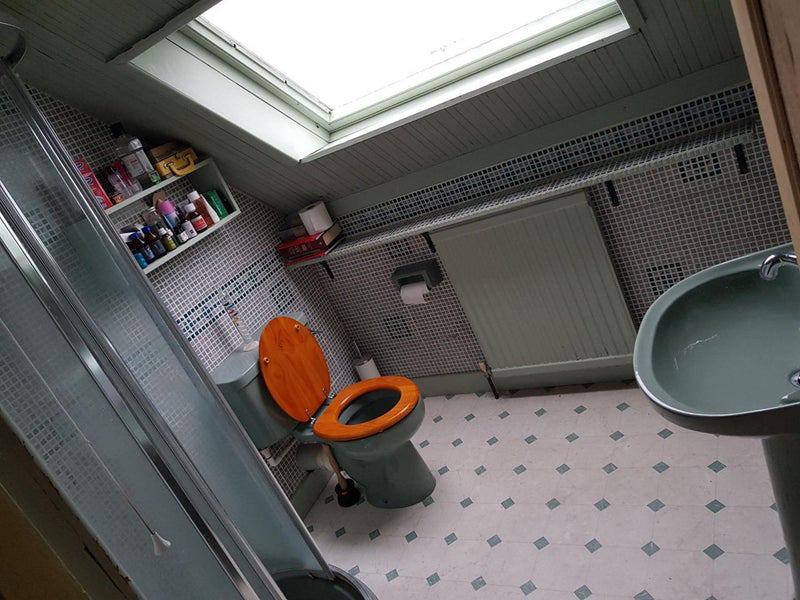 Room Brambledown Road in Greater London