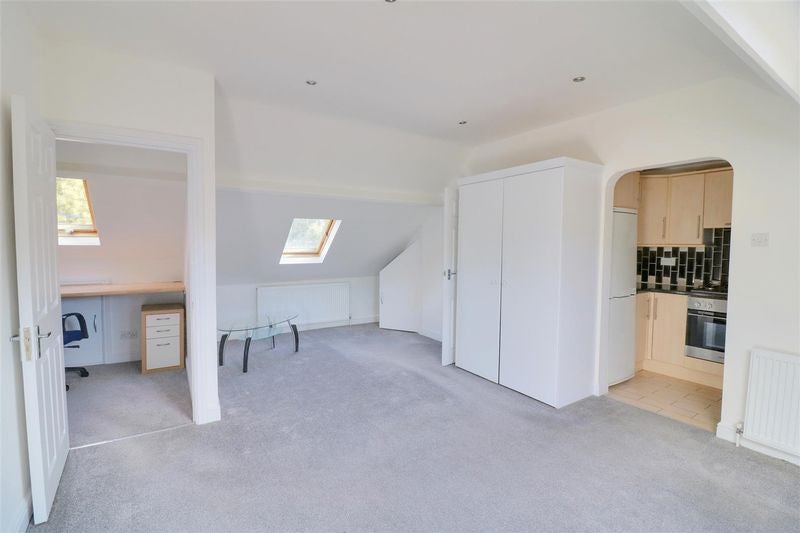 Flat Foxley Lane in Greater London