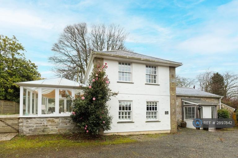 House A393 in Gwennap