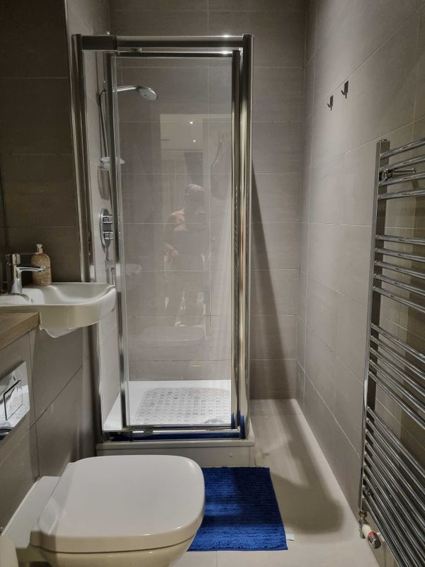 Room Nicholson Square in Greater London