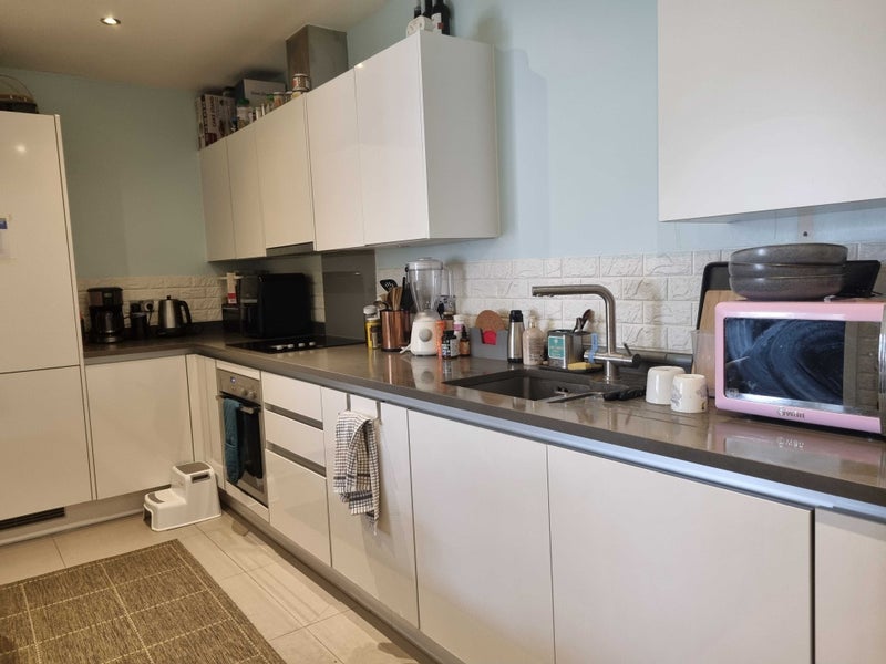 Room Nicholson Square in Greater London