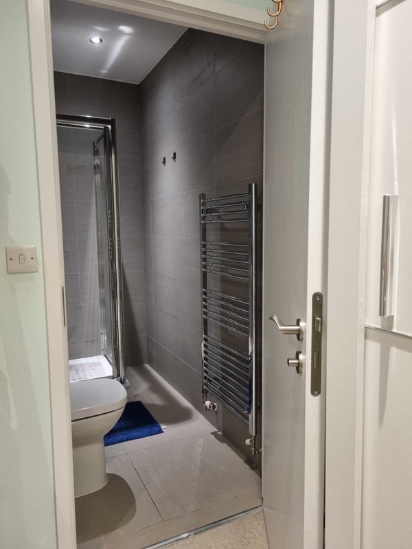 Room Nicholson Square in Greater London