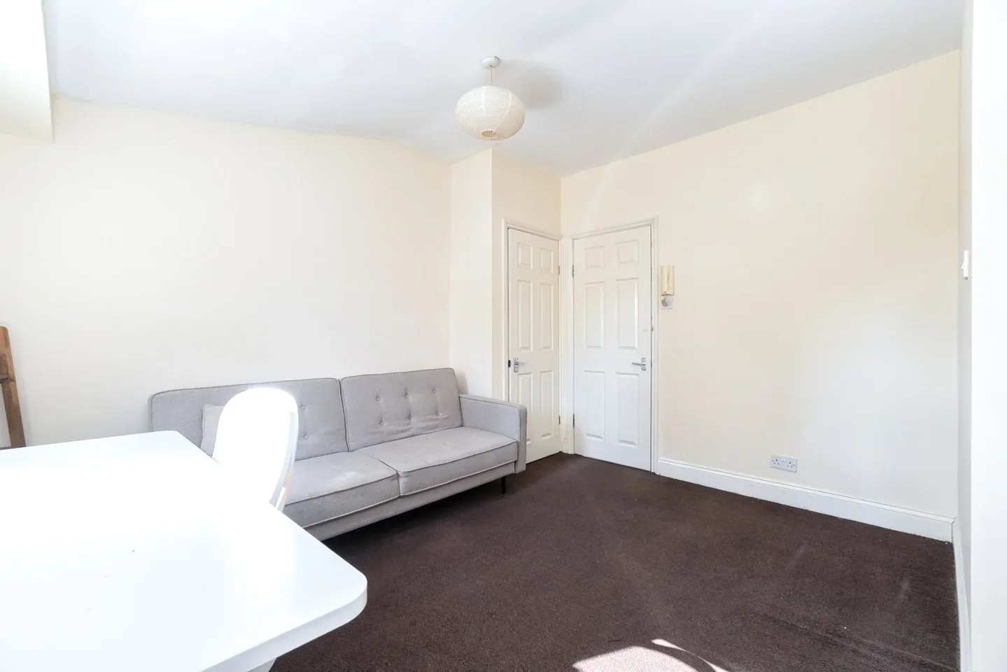 Flat Richmond Road in Greater London