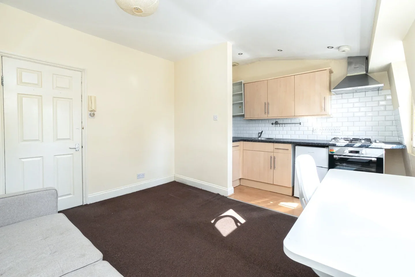 Flat Richmond Road in Greater London