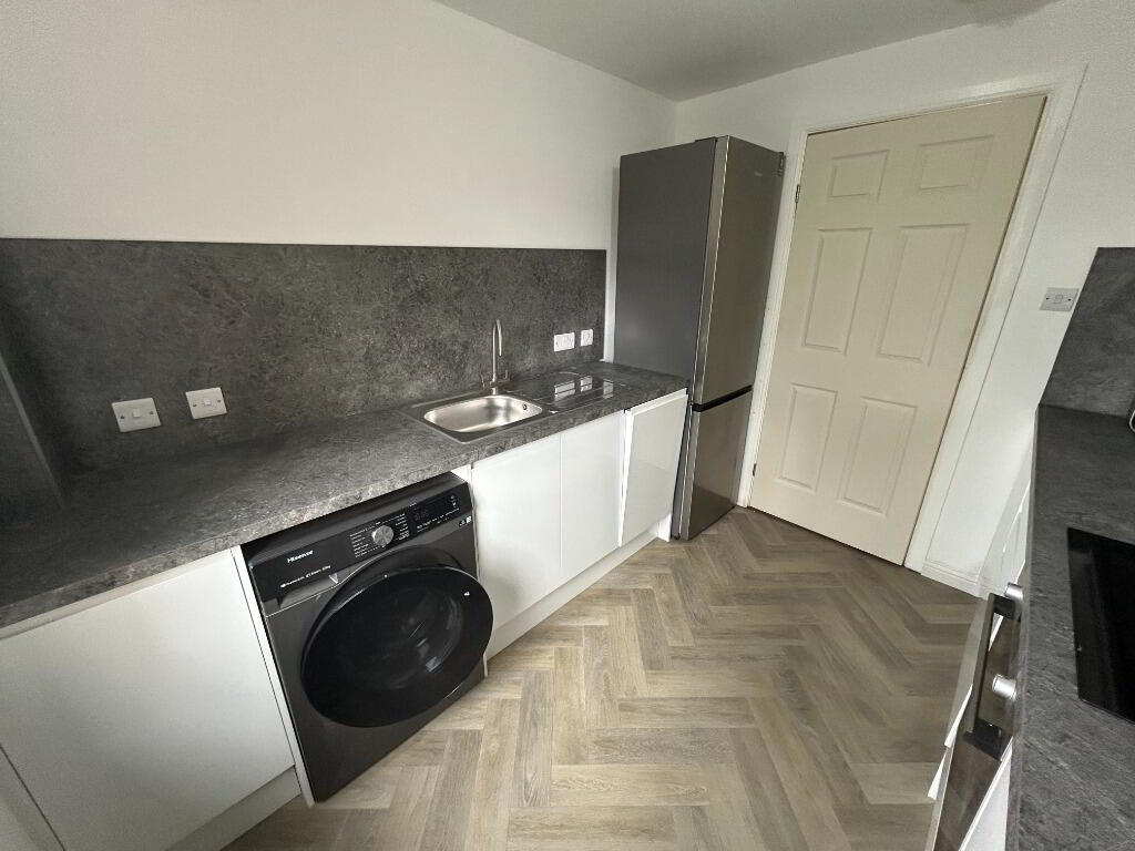 Flat New Mart Road in City of Edinburgh