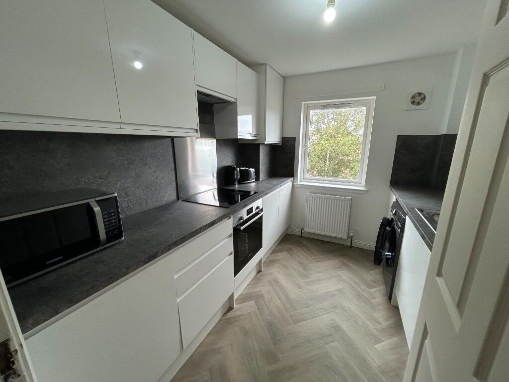 Flat New Mart Road in City of Edinburgh