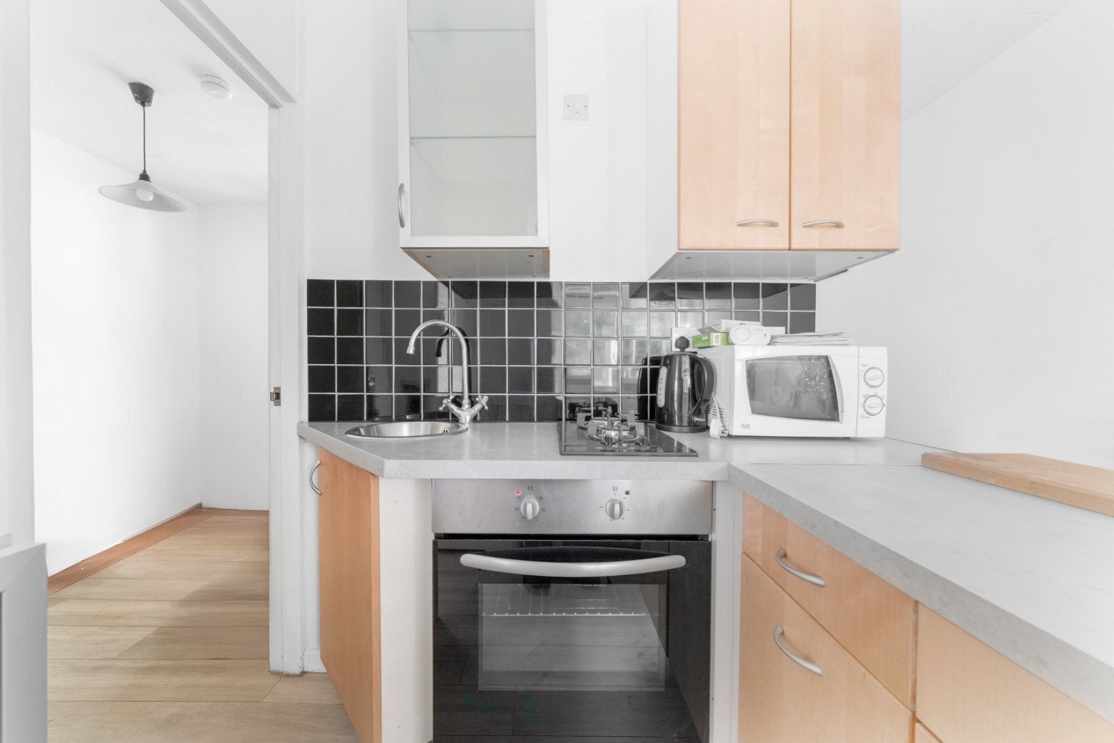 Flat Badsworth Road in Greater London