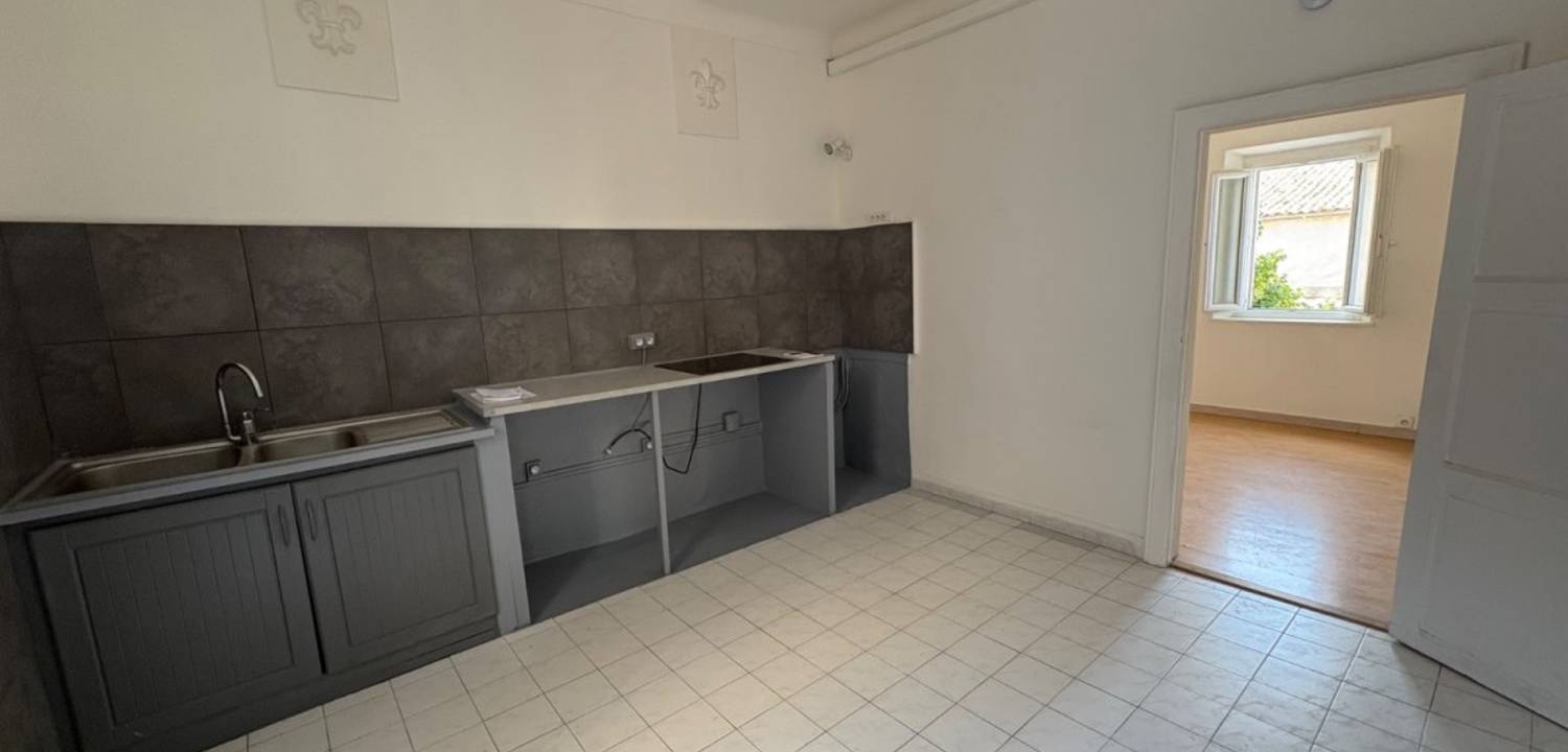 Flat Rue Centrale in Saint-Laurent-du-Var
