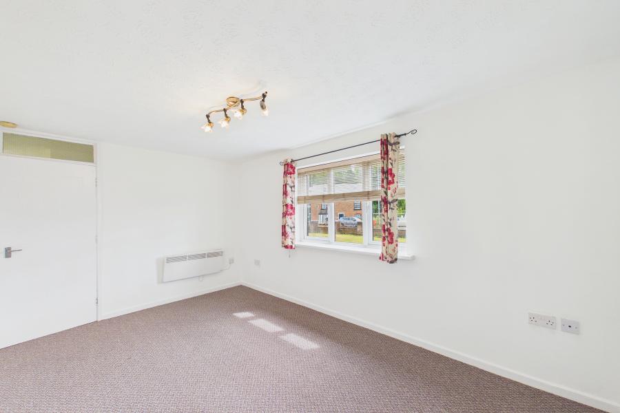 Flat Sealand Road in Chester