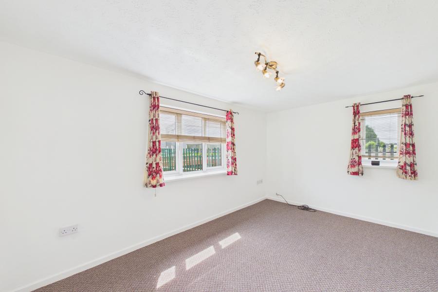 Flat Sealand Road in Chester