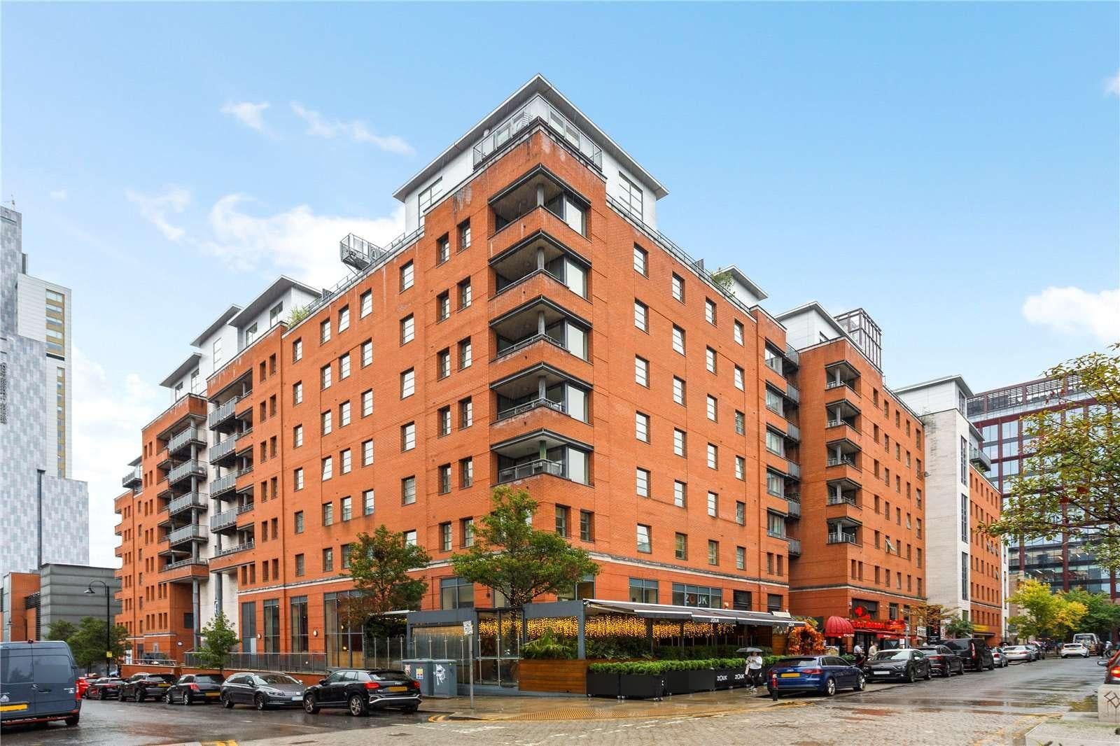 Flat Lower Ormond Street in Manchester