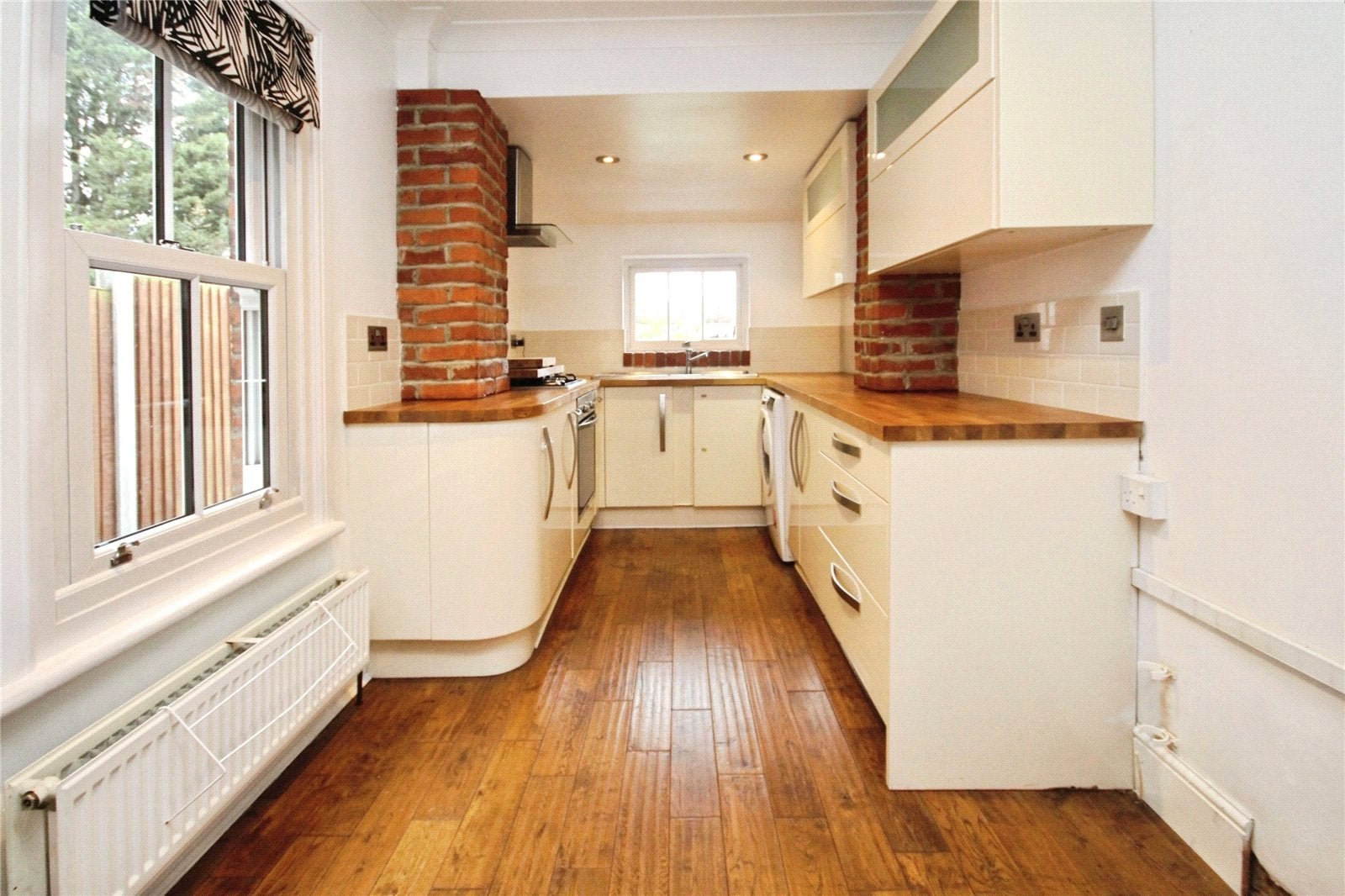 House Hamilton Road in Greater London