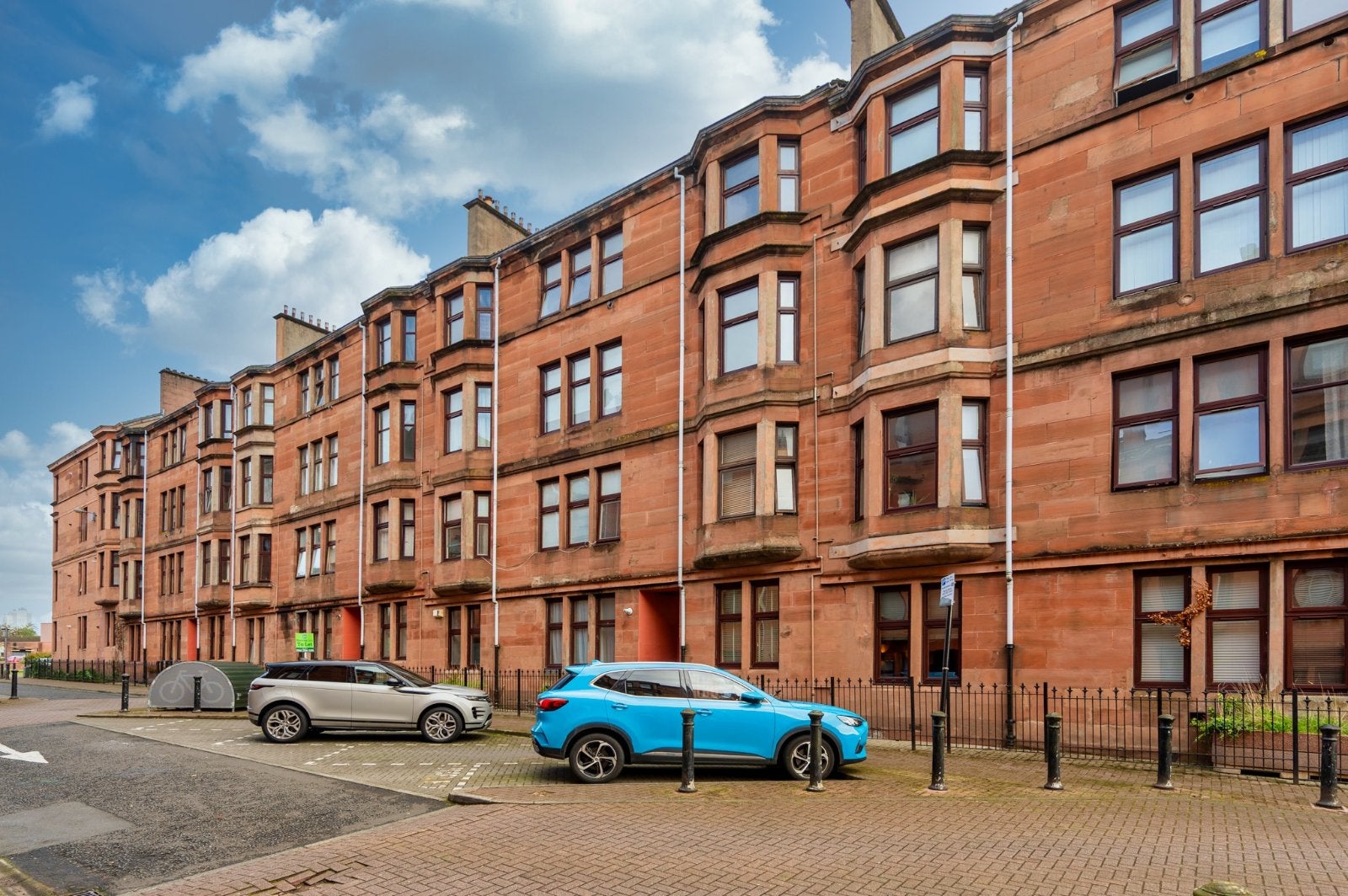 Flat Amisfield Street in Glasgow