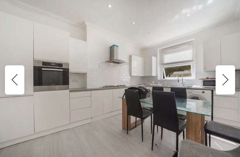 House Flaxman Road in Greater London