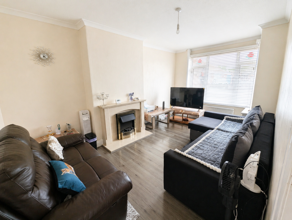 House Woolsery Grove in Exeter