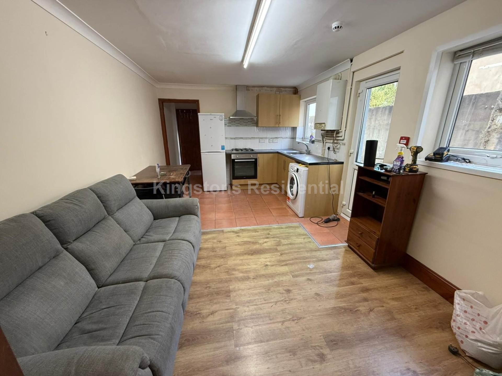 Flat Claude Road in Cardiff