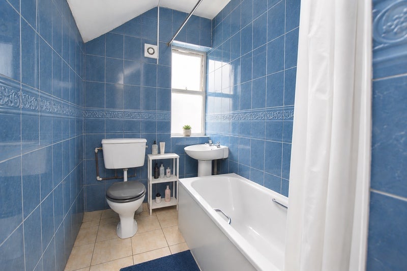 Room Zetland Road in Bristol