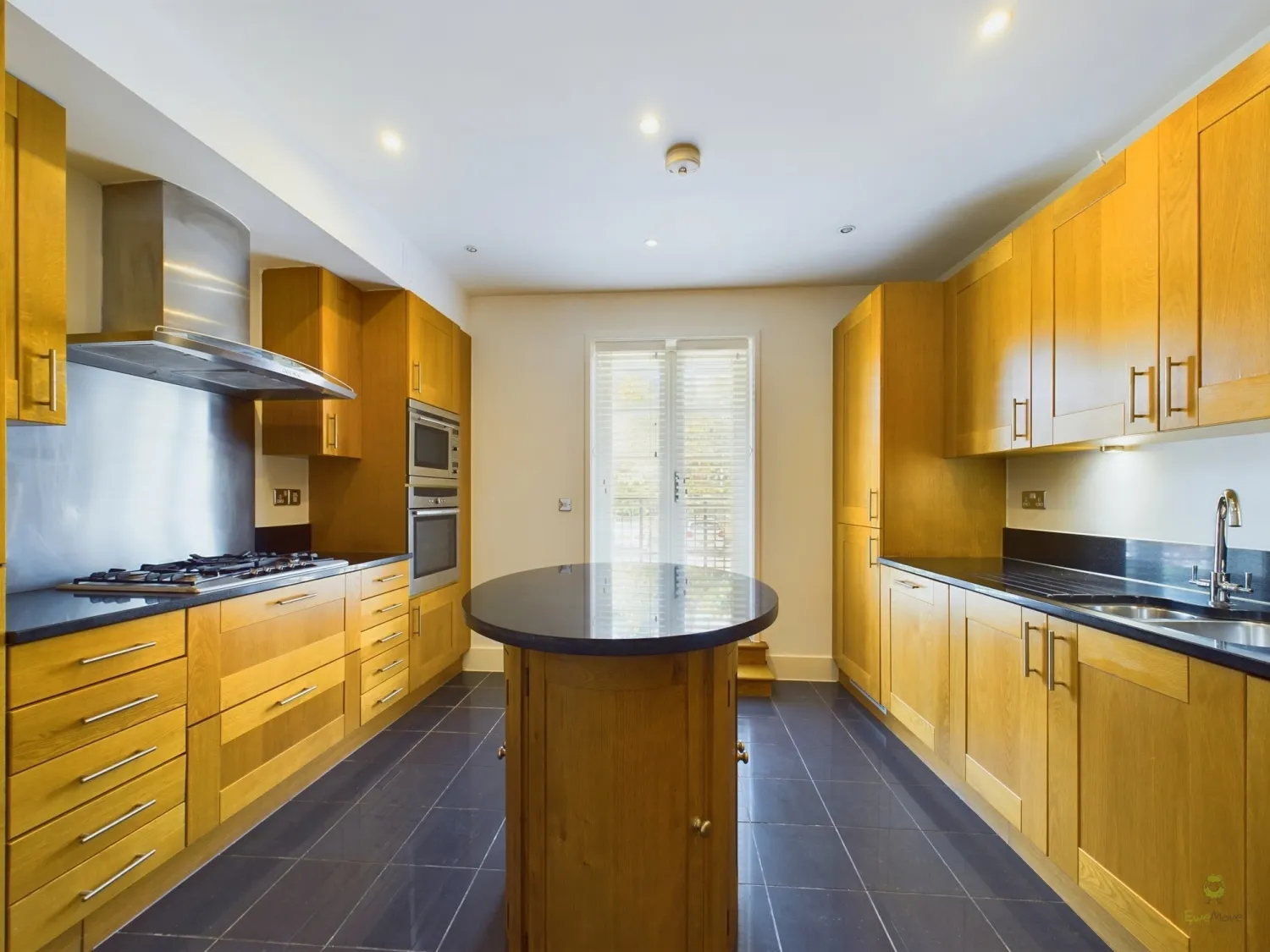 Flat Westerham Road in Greater London