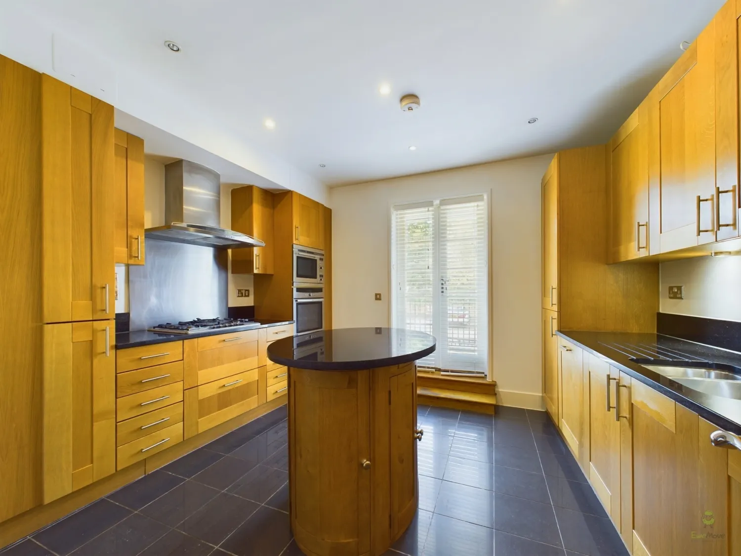 Flat Westerham Road in Greater London