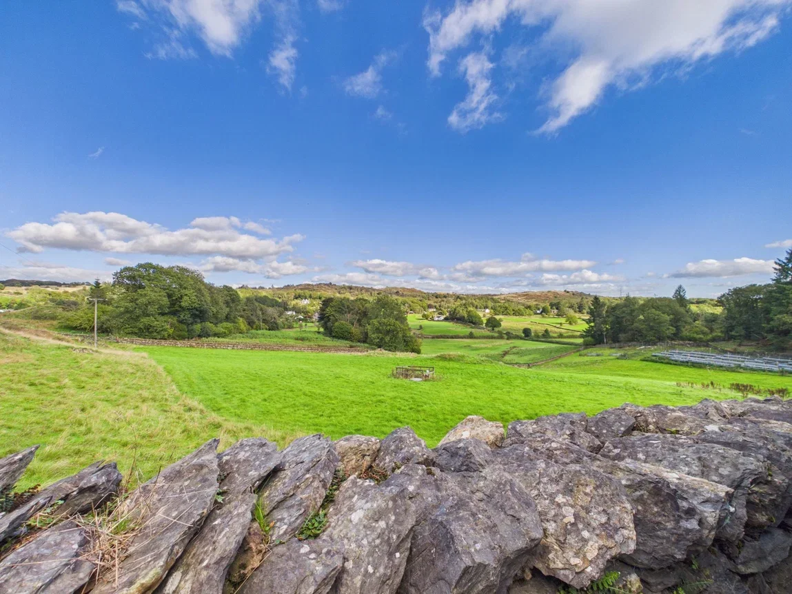 House New Road in Whaley Bridge