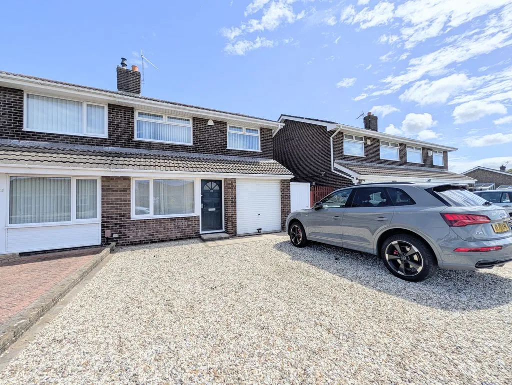 House Ovington Drive in Southport