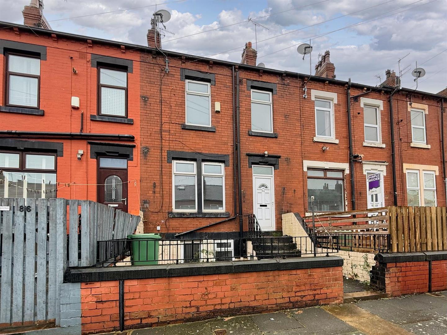 House Longroyd Avenue in Leeds