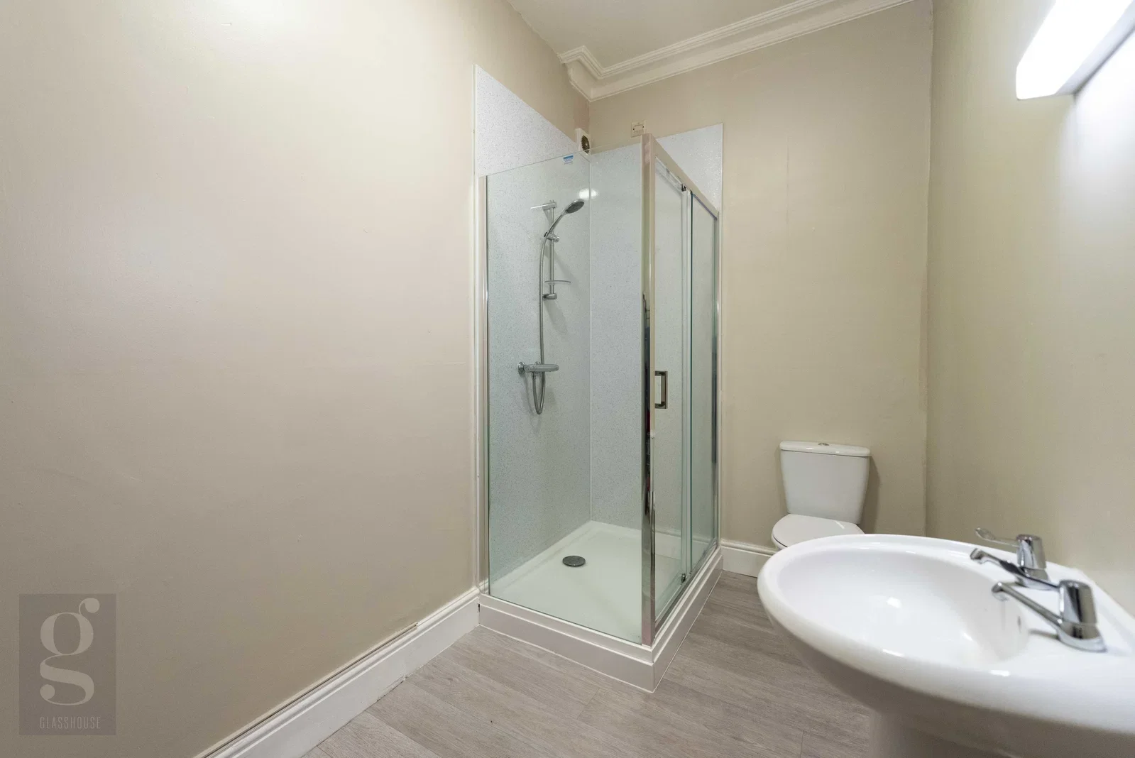 Room Grove Road in Hereford