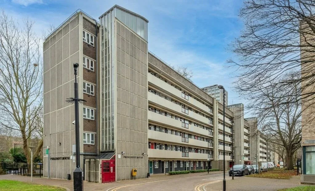 Flat King Square in Greater London