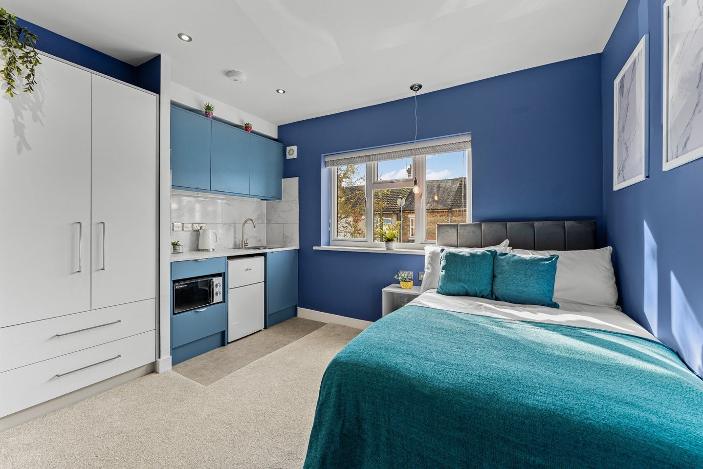 Room Belsize Avenue in Peterborough