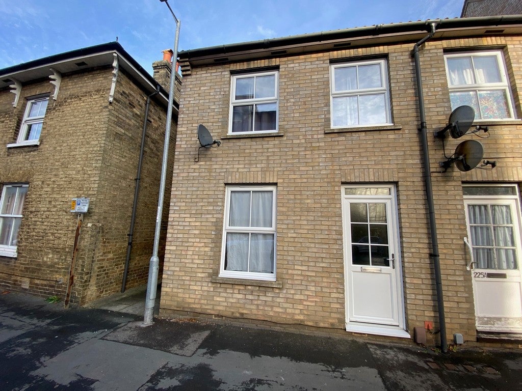 Flat High Street in South Cambridgeshire