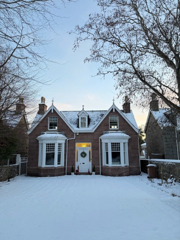 House North Deeside Road in Aberdeen City