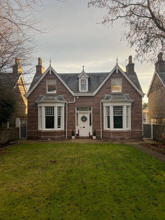 House North Deeside Road in Aberdeen City