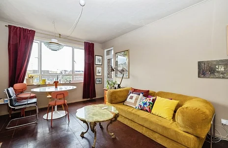 Flat Townshend Close in Greater London