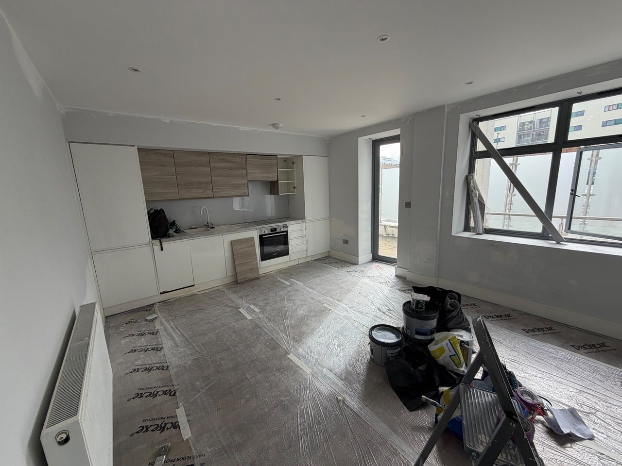 Flat Burdett Road in Greater London