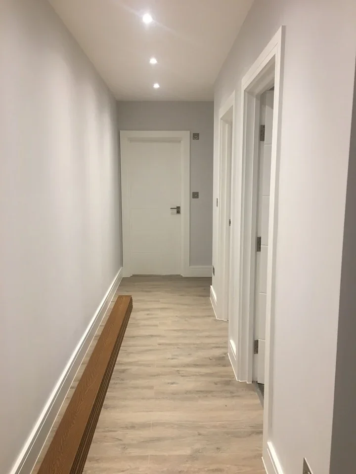 Flat Burdett Road in Greater London