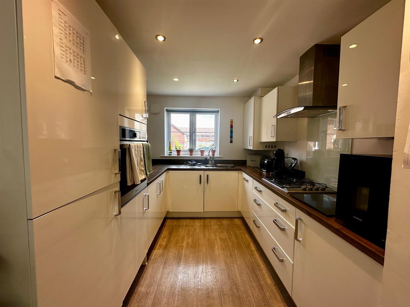 House Chardon Close in North Devon