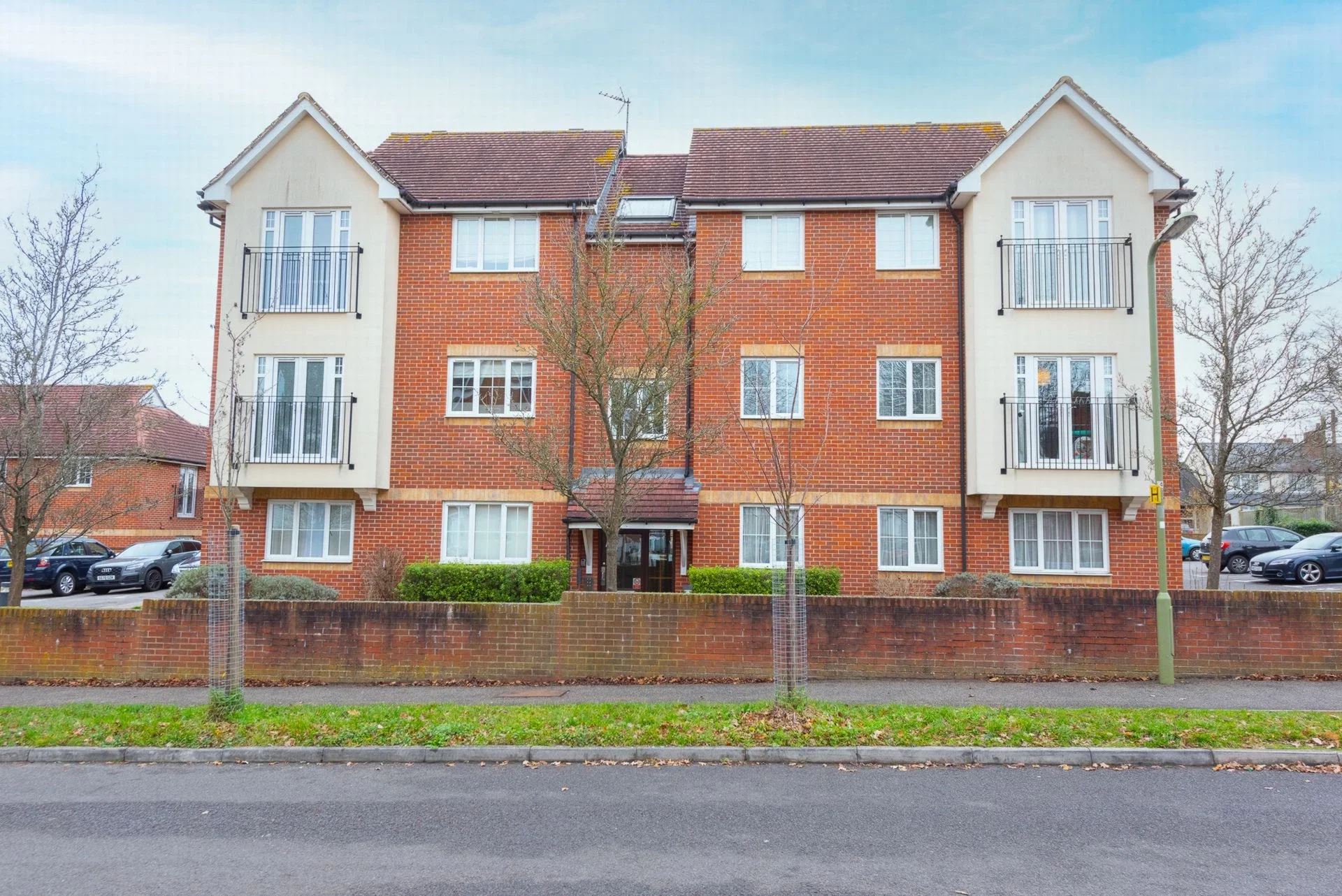 Flat Guillemont Fields in Rushmoor