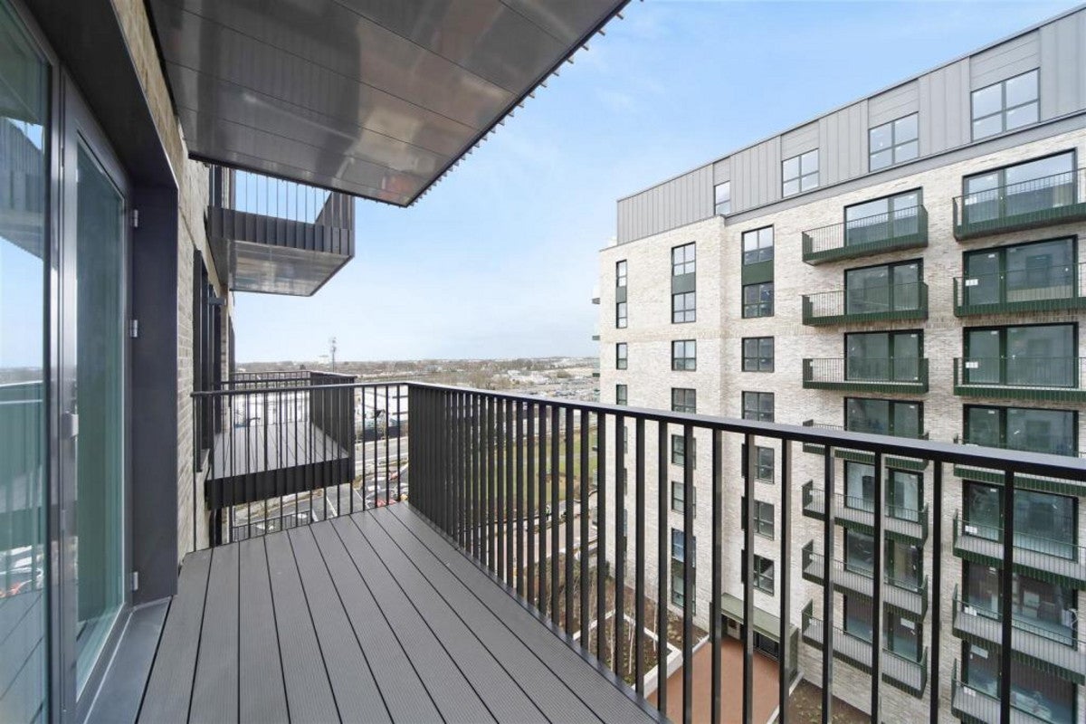 Flat South Road in Greater London